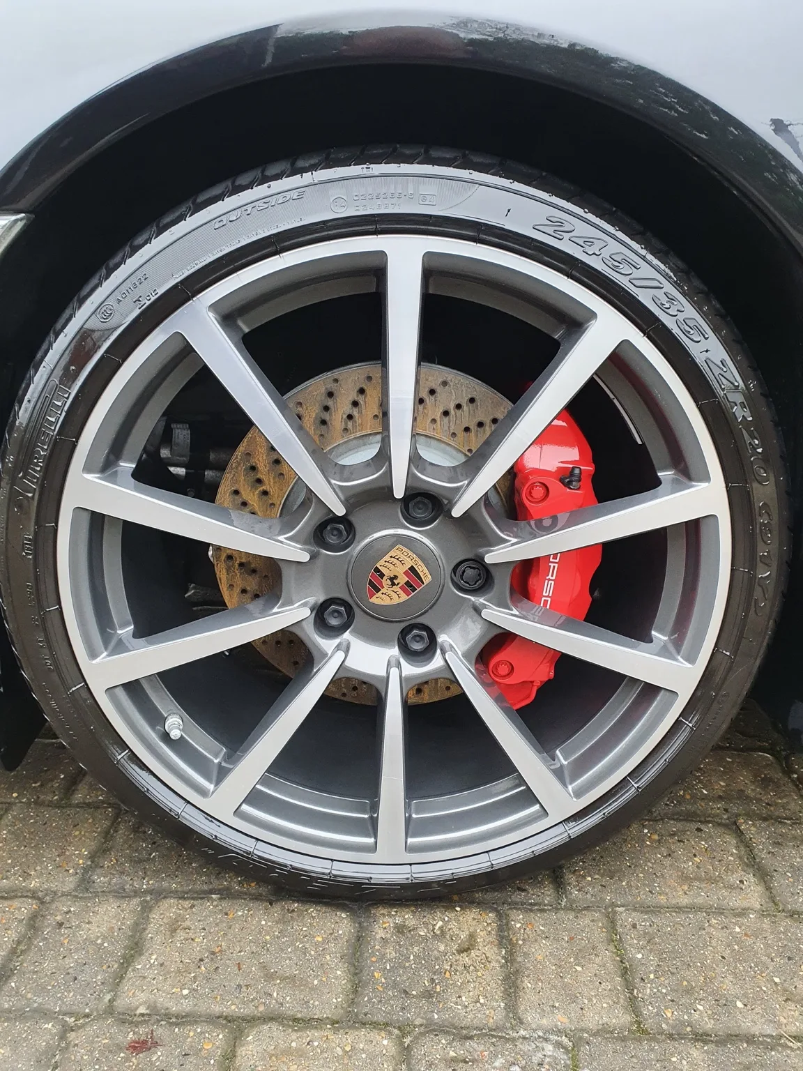 Porsche wheel and caliper styling at ELS